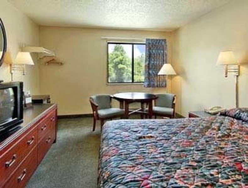 Super 8 By Wyndham Panama City Pokoj fotografie
