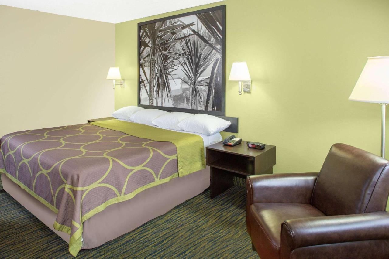 Super 8 By Wyndham Panama City Exteriér fotografie